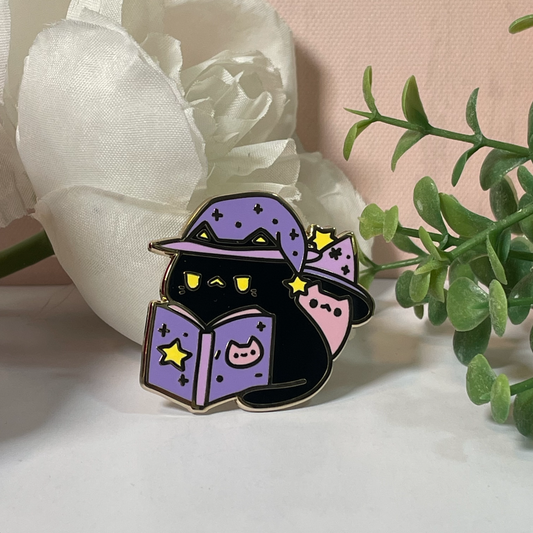 Magical Kao the Wizard Cat Enamel Pin